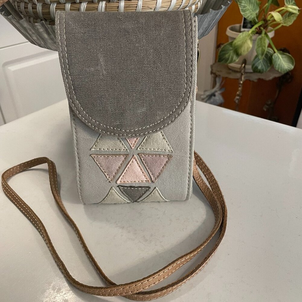 Mona B Canvas 24" Drop Shoulder Purse Expands Compact 3 Compartment Snap Closure